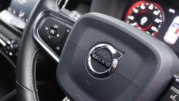 Used Volvo XC40 2018 for sale - 76250995: Photo 47