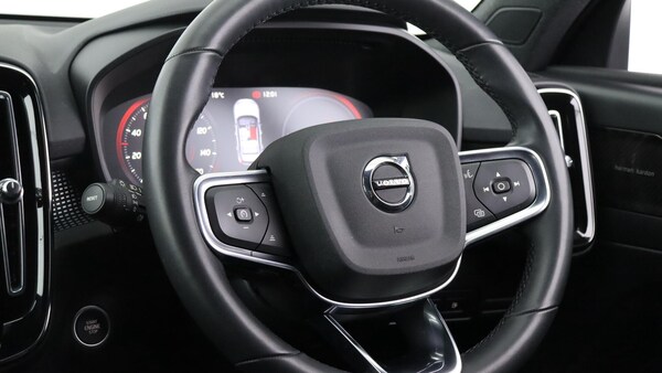 Used Volvo XC40 2021 for sale - 75729117: Photo 10