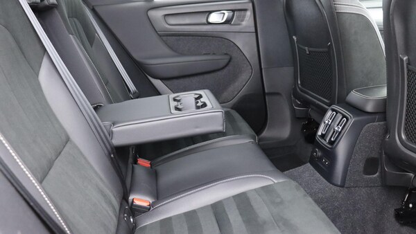 Used Volvo XC40 2021 for sale - 75729117: Photo 33