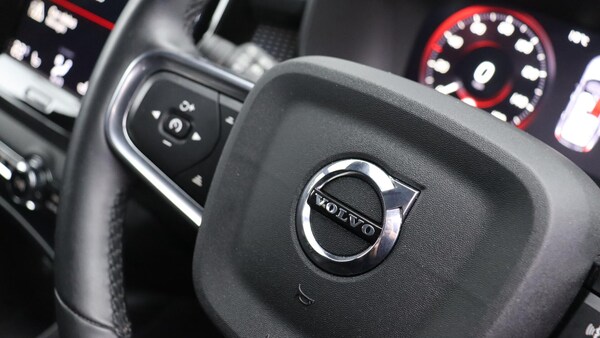 Used Volvo XC40 2021 for sale - 75729117: Photo 49