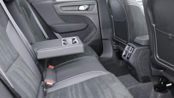 Used Volvo XC40 2025 for sale - 75769598: Photo 33