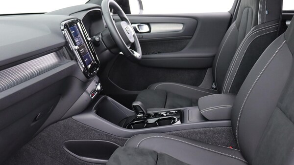 Used Volvo XC40 2025 for sale - 75769598: Photo 42