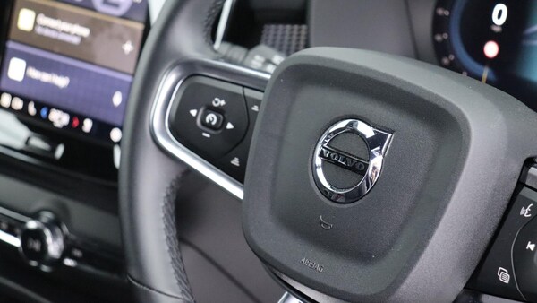 Used Volvo XC40 2025 for sale - 75769598: Photo 47