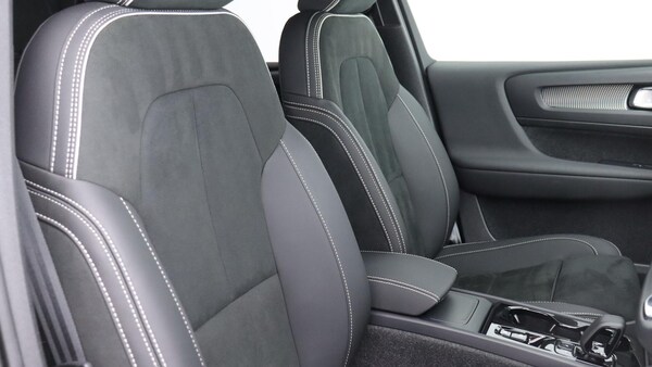 Used Volvo XC40 2025 for sale - 75769598: Photo 48