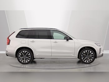 Used Volvo XC90 2025 for sale - 76084706: Photo 3