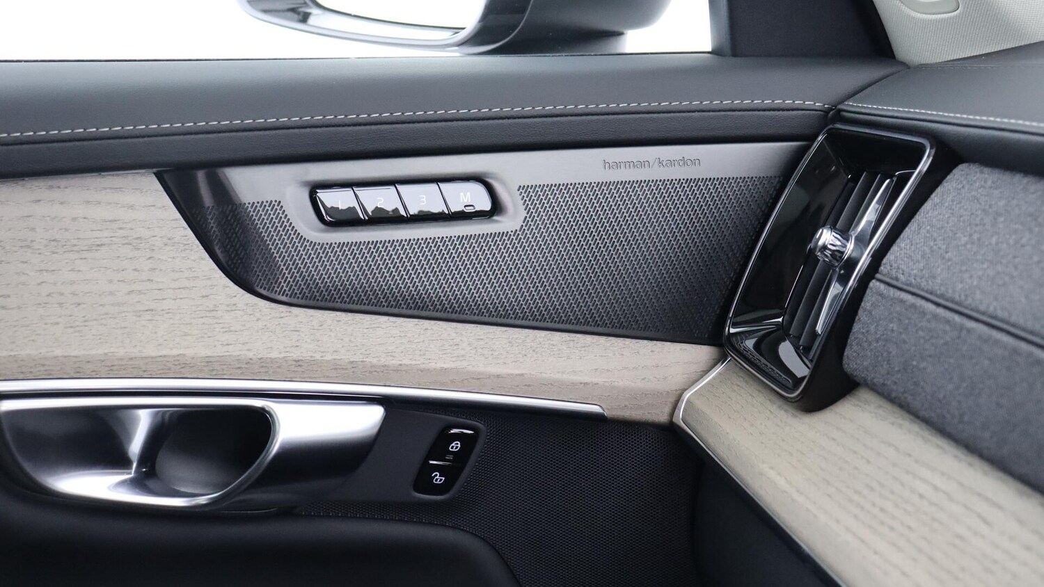 Used Volvo XC90 2025 for sale - 76084706: Photo 50