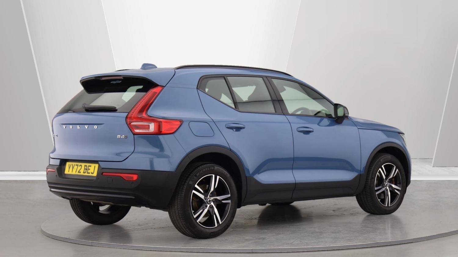 Used Volvo XC40 2022 for sale - 76059253: Photo 2