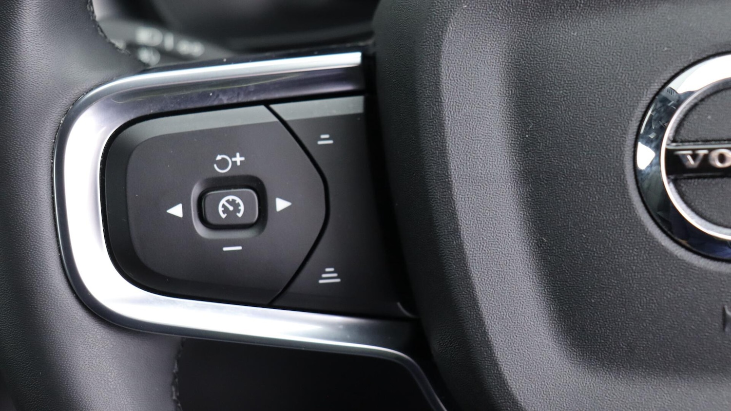 Used Volvo XC40 2022 for sale - 76059253: Photo 21