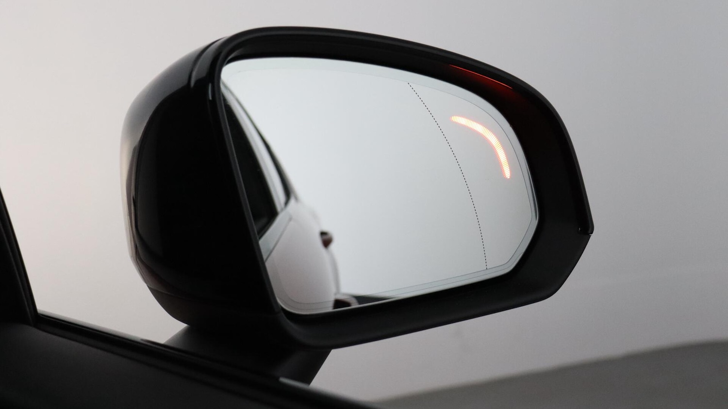Used Volvo XC40 2022 for sale - 76059253: Photo 32