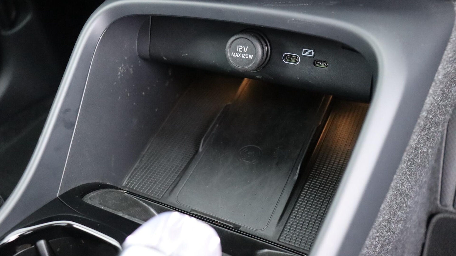 Used Volvo XC40 2025 for sale - 76122332: Photo 40