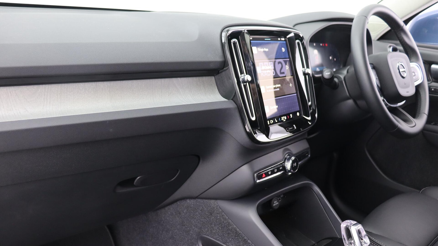 Used Volvo XC40 2025 for sale - 76122332: Photo 44