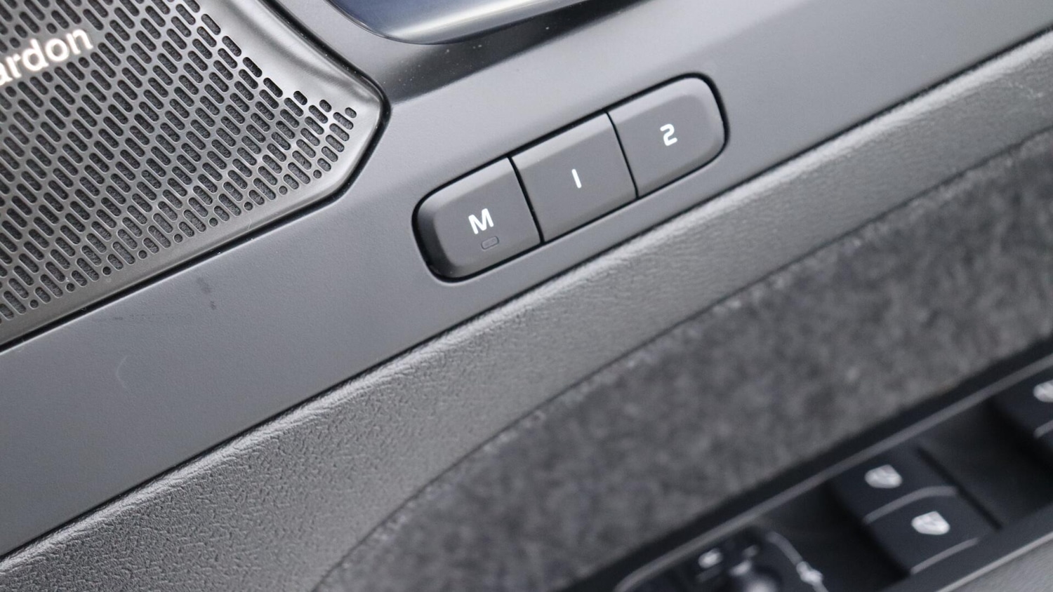 Used Volvo XC40 2025 for sale - 76122332: Photo 50