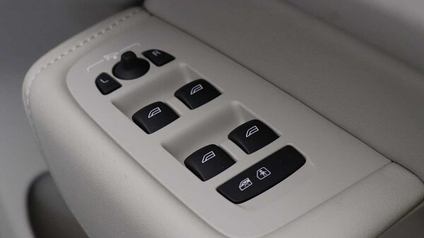 Used Volvo XC60 2025 for sale - 76283302: Photo 25
