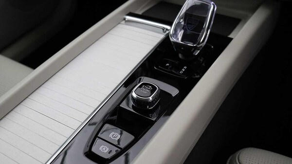 Used Volvo XC60 2025 for sale - 76283302: Photo 27