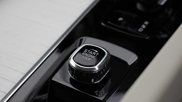 Used Volvo XC60 2025 for sale - 76283302: Photo 28