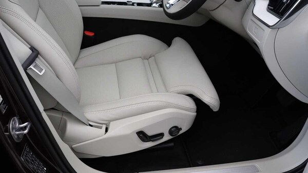 Used Volvo XC60 2025 for sale - 76283302: Photo 31