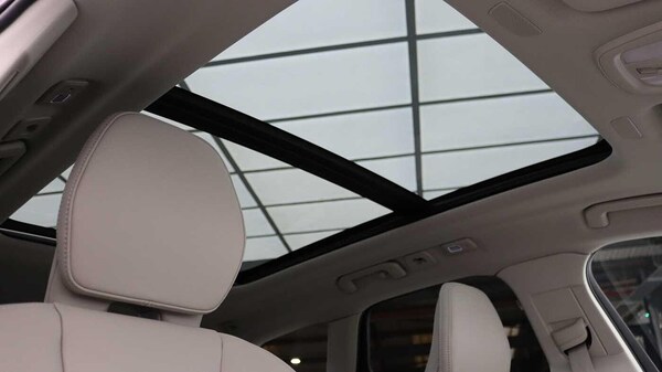 Used Volvo XC60 2025 for sale - 76283302: Photo 32