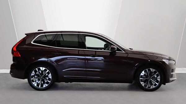 Used Volvo XC60 2025 for sale - 76283302: Photo 3