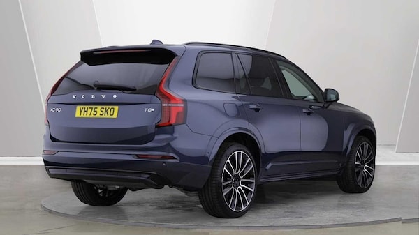 Used Volvo XC90 2025 for sale - 76283663: Photo 2