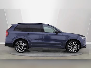 Used Volvo XC90 2025 for sale - 76283663: Photo 3