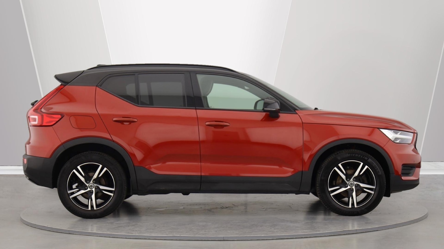 Used Volvo XC40 2021 for sale - 76031844: Photo 3