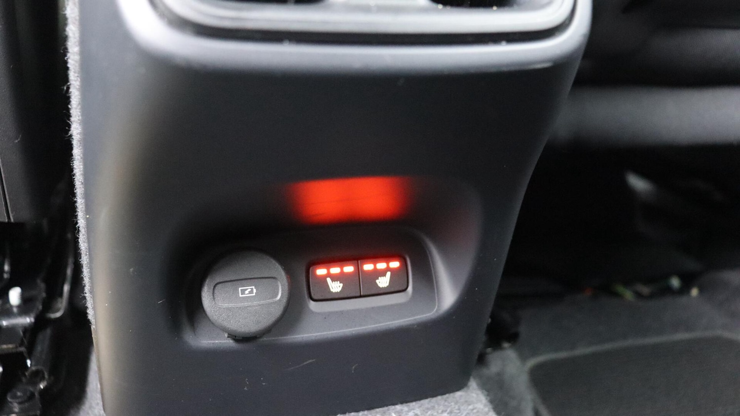 Used Volvo XC40 2021 for sale - 76031844: Photo 44