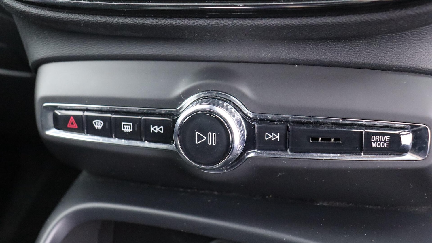 Used Volvo XC40 2021 for sale - 76031844: Photo 46