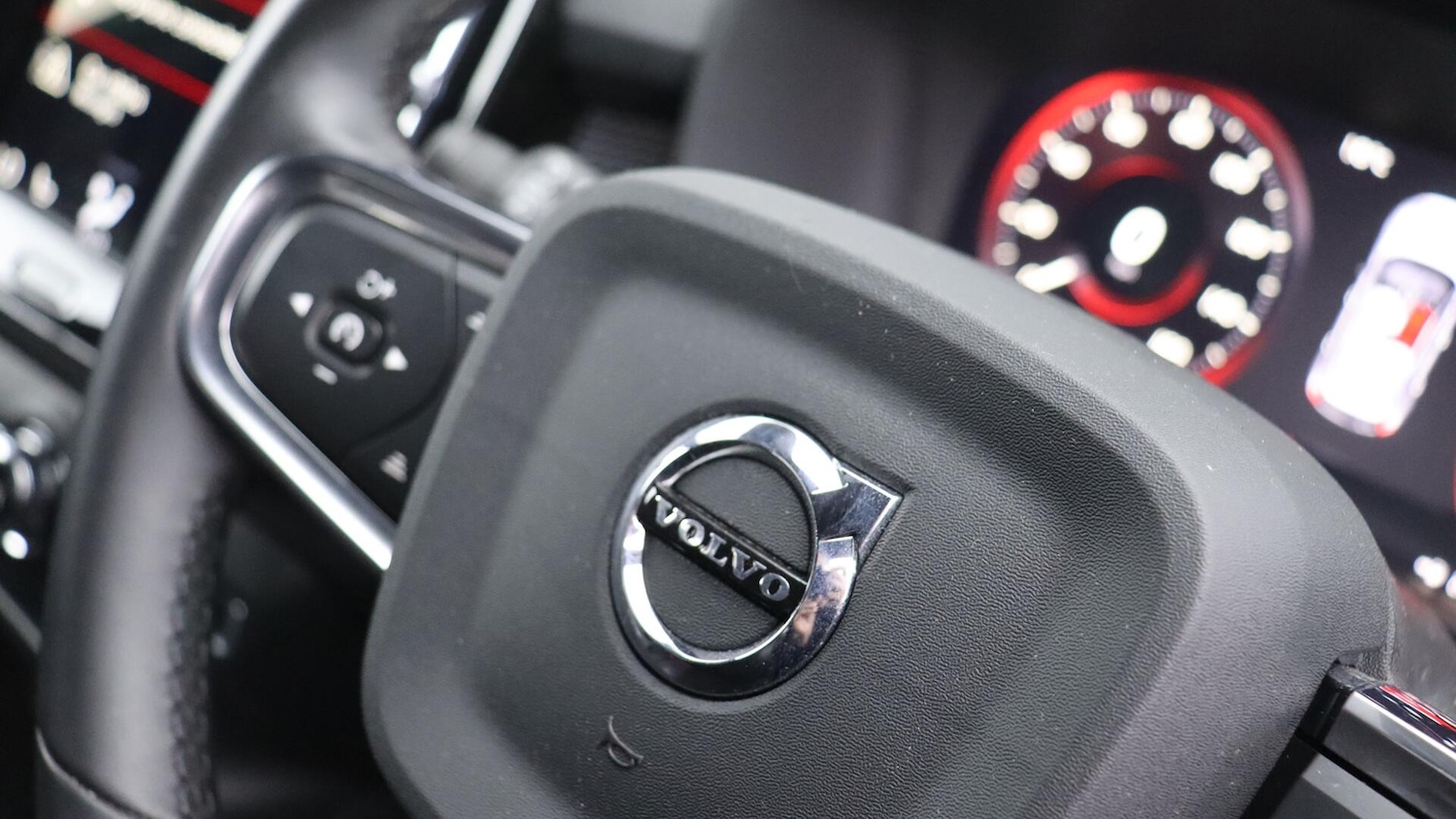 Used Volvo XC40 2021 for sale - 76031844: Photo 48