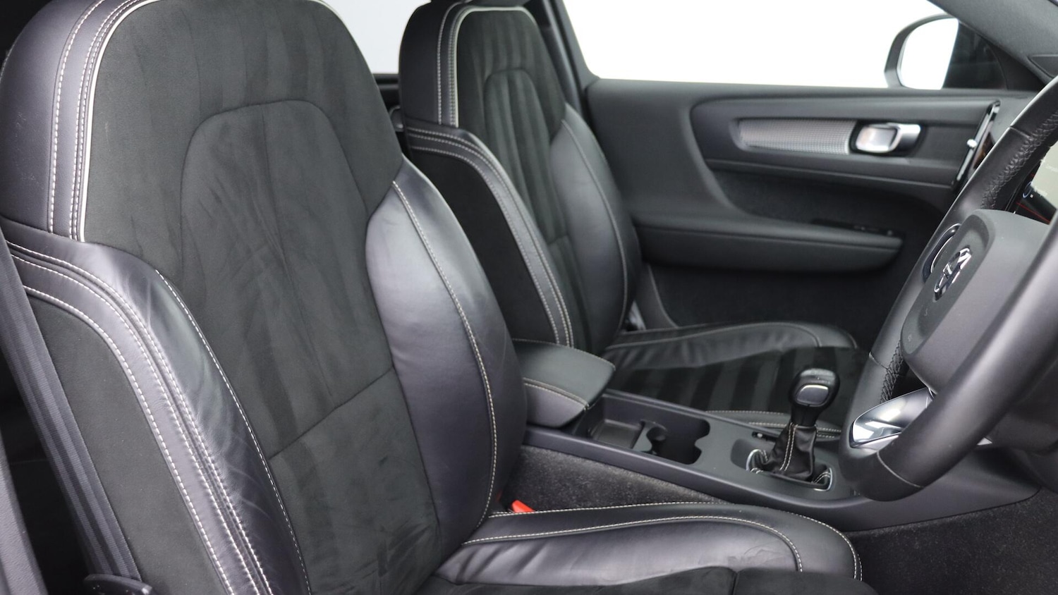 Used Volvo XC40 2021 for sale - 76031844: Photo 49
