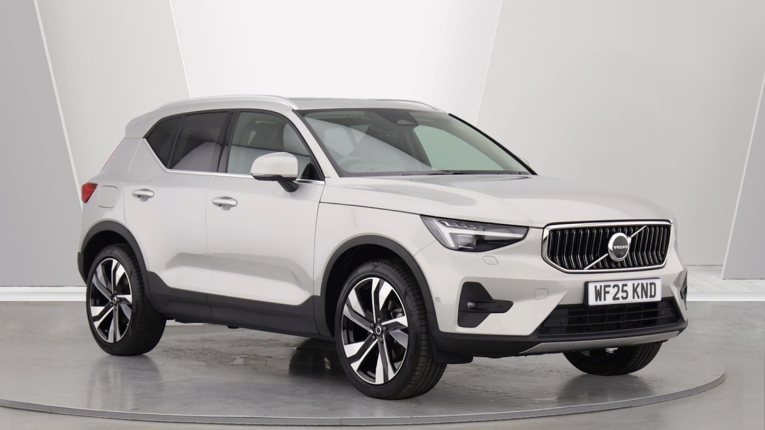Used Volvo XC40 2025 for sale - 75979029: Photo 1