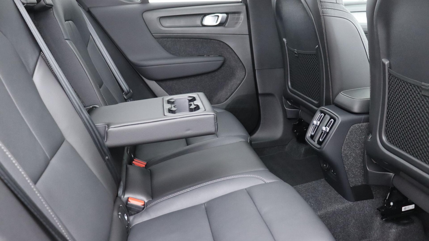 Used Volvo XC40 2025 for sale - 75979029: Photo 33