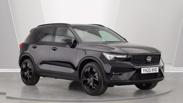 Used Volvo XC40 2025 for sale - 75350950: Photo 1