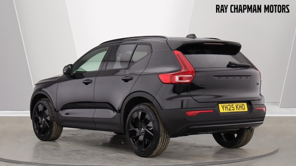 Used Volvo XC40 2025 for sale - 75350950: Photo 2