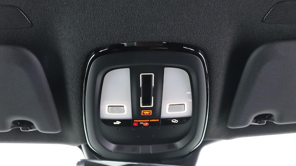 Used Volvo XC40 2025 for sale - 75350950: Photo 31