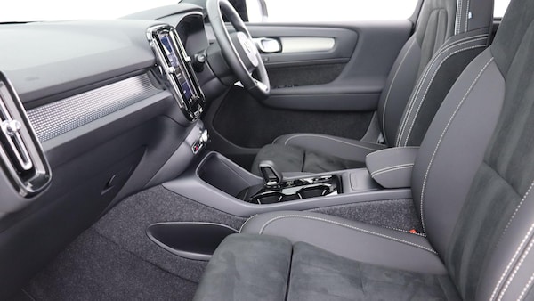 Used Volvo XC40 2025 for sale - 75350950: Photo 51