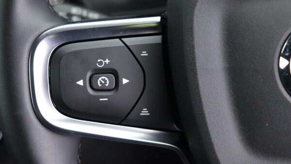 Used Volvo XC40 2025 for sale - 75769733: Photo 21