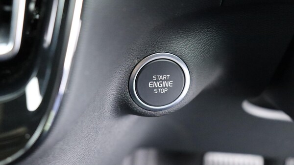 Used Volvo XC40 2025 for sale - 75769733: Photo 27