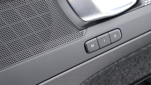 Used Volvo XC40 2025 for sale - 75769733: Photo 41