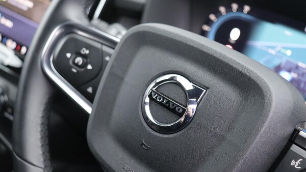 Used Volvo XC40 2025 for sale - 75769733: Photo 44