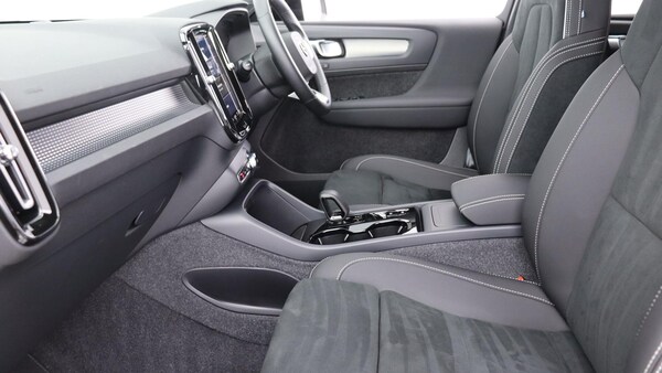 Used Volvo XC40 2025 for sale - 75769733: Photo 48
