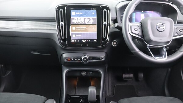 Used Volvo XC40 2025 for sale - 75769733: Photo 5
