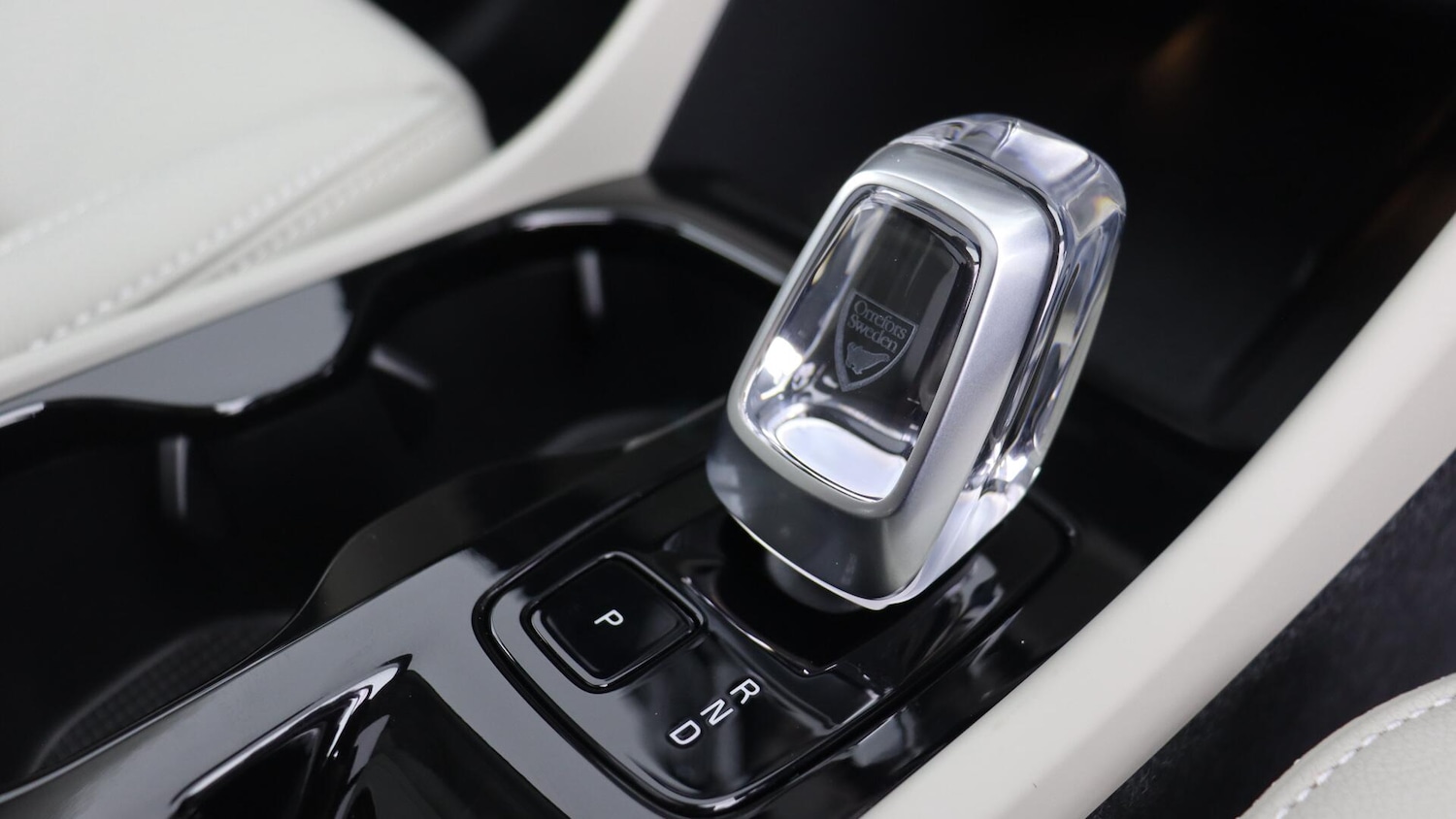Used Volvo XC40 2025 for sale - 76083833: Photo 25