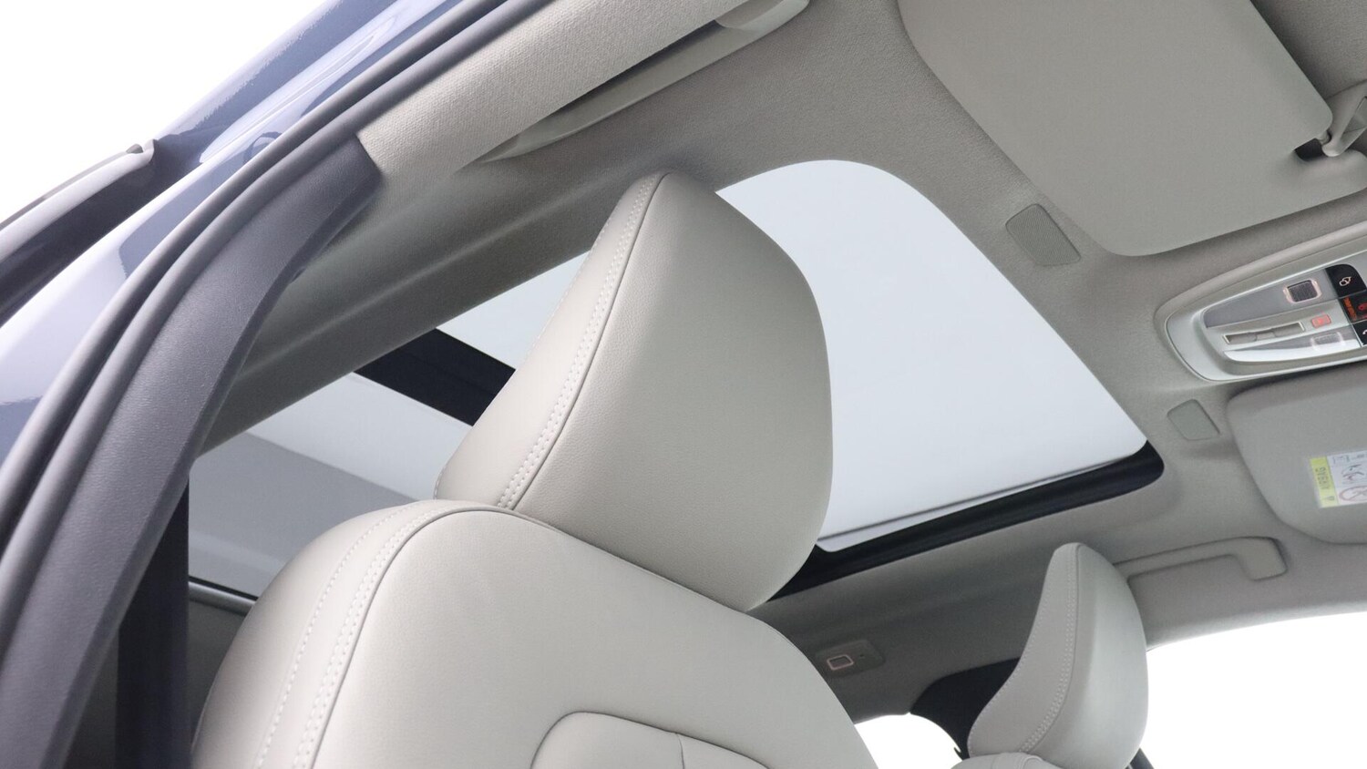 Used Volvo XC40 2025 for sale - 76083833: Photo 31