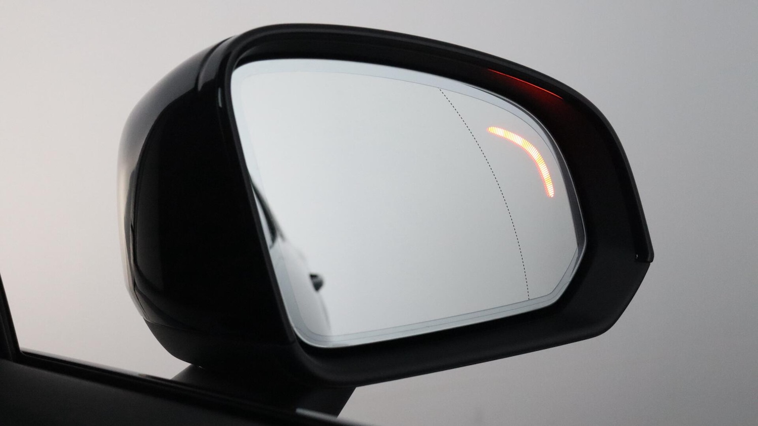 Used Volvo XC40 2025 for sale - 76083833: Photo 32