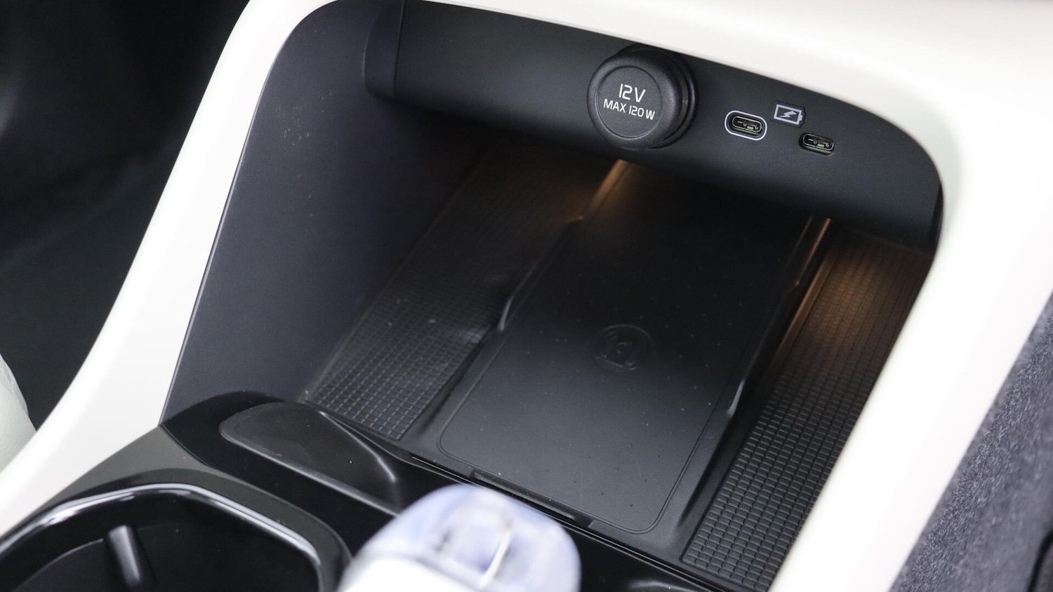 Used Volvo XC40 2025 for sale - 76083833: Photo 49