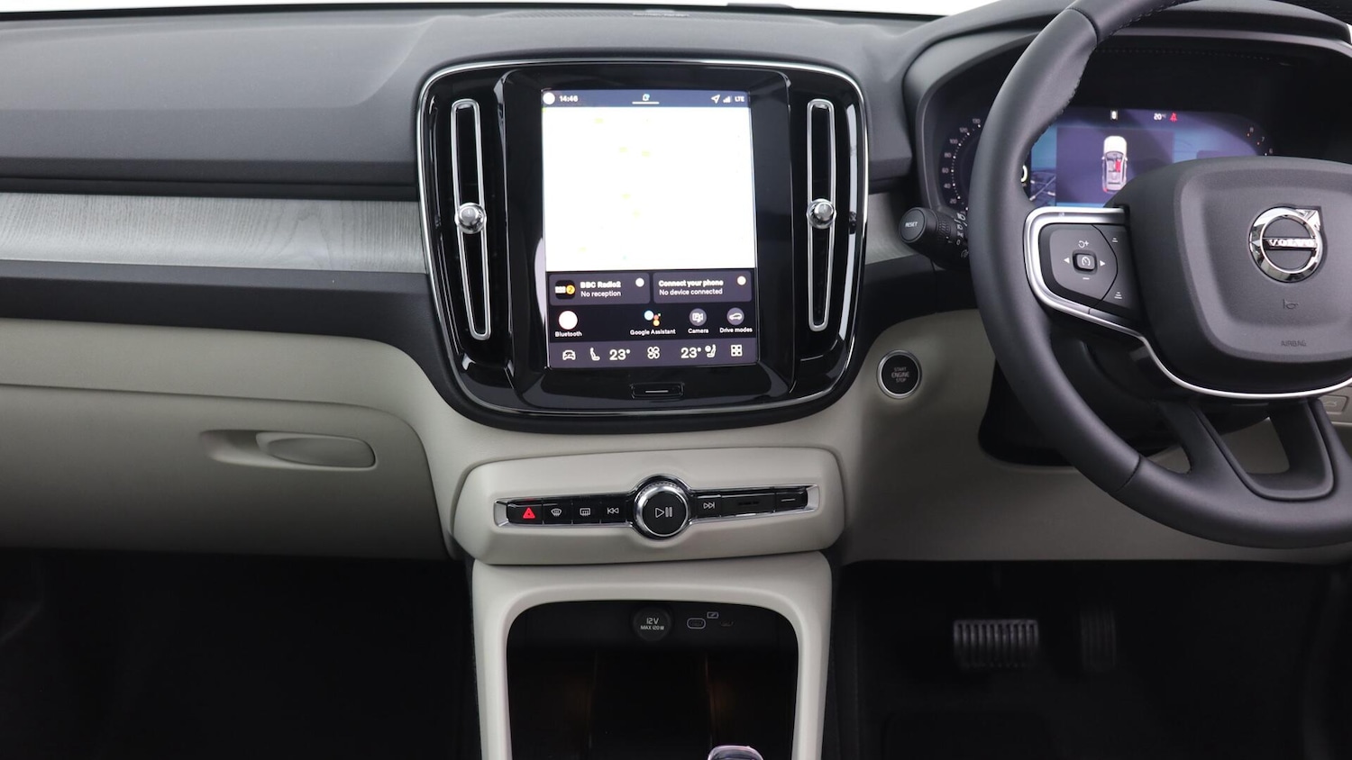 Used Volvo XC40 2025 for sale - 76083833: Photo 5