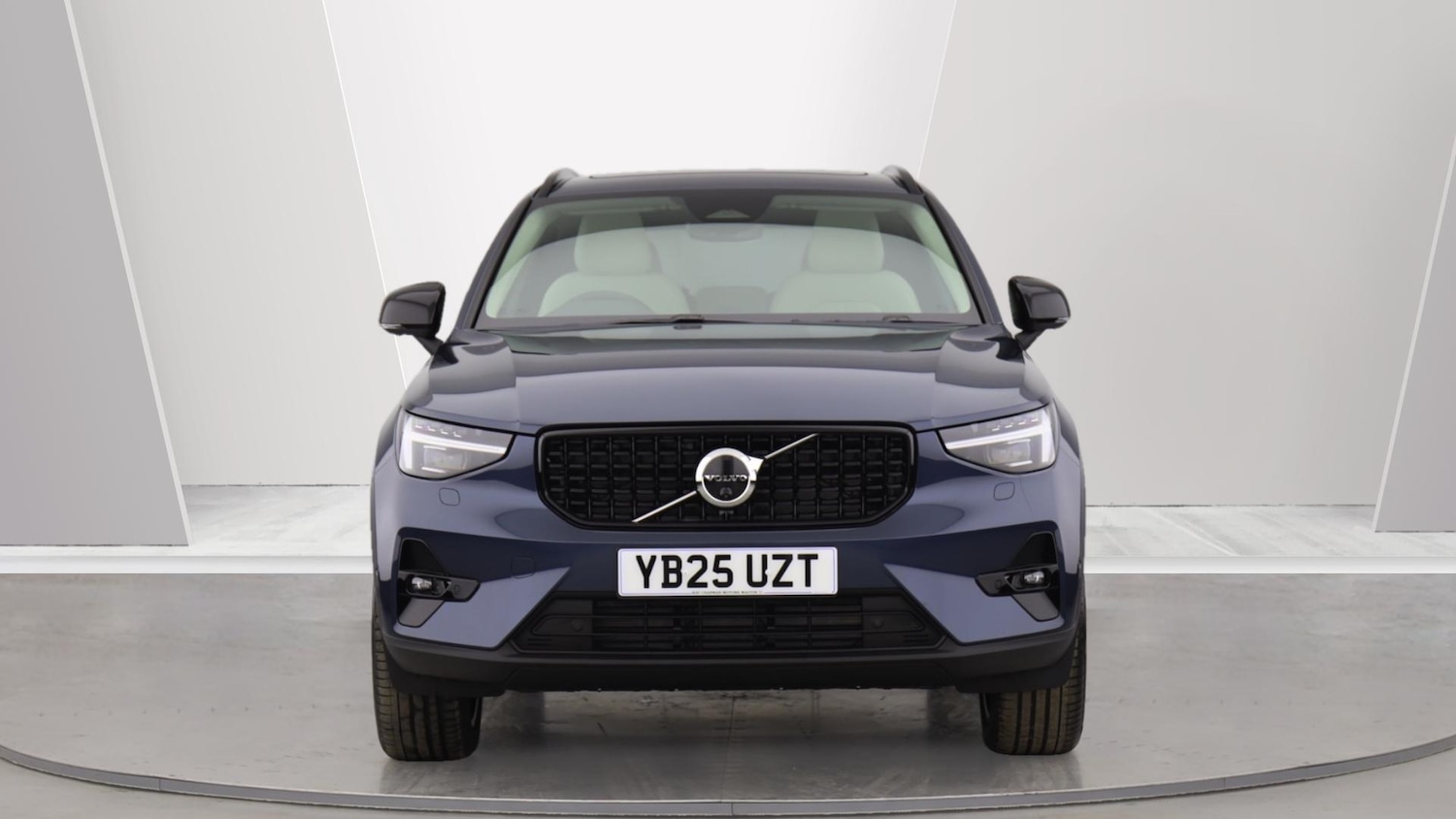 Used Volvo XC40 2025 for sale - 76083833: Photo 8
