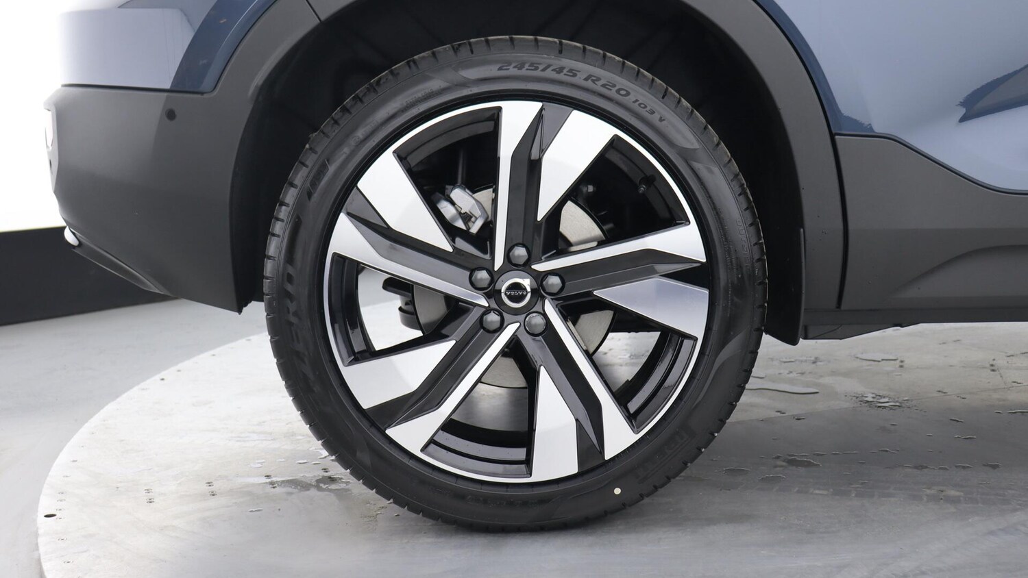 Used Volvo XC40 2025 for sale - 76083833: Photo 9