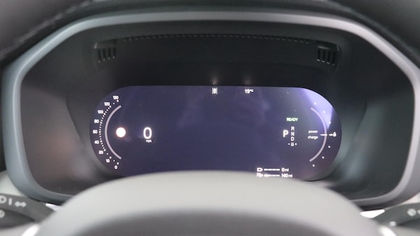 Used Volvo XC60 2025 for sale - 76314376: Photo 11
