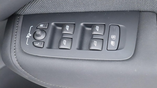 Used Volvo XC60 2025 for sale - 76314376: Photo 24